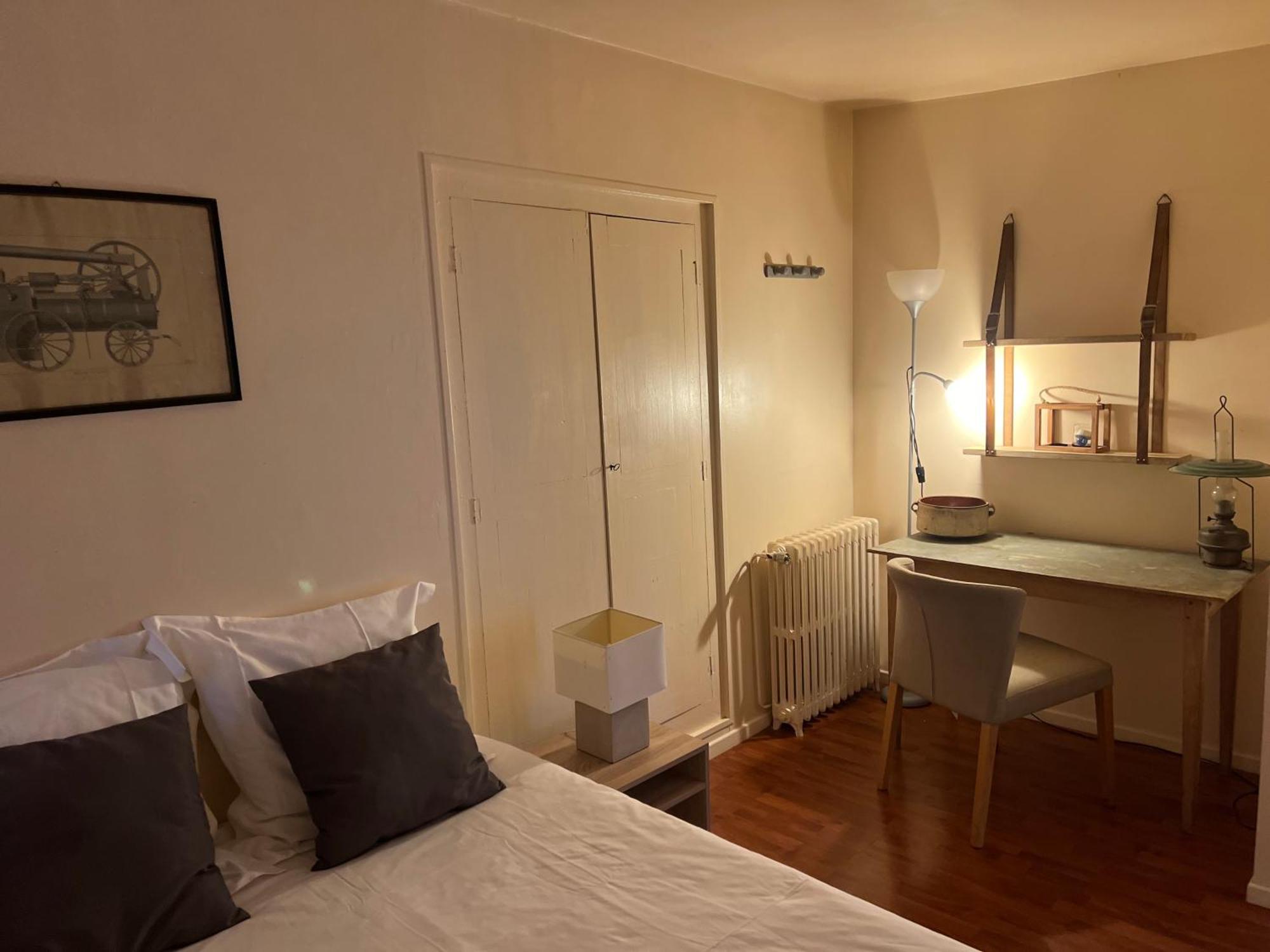 Bed and Breakfast Le Moulin De Corneil Mezilles Экстерьер фото