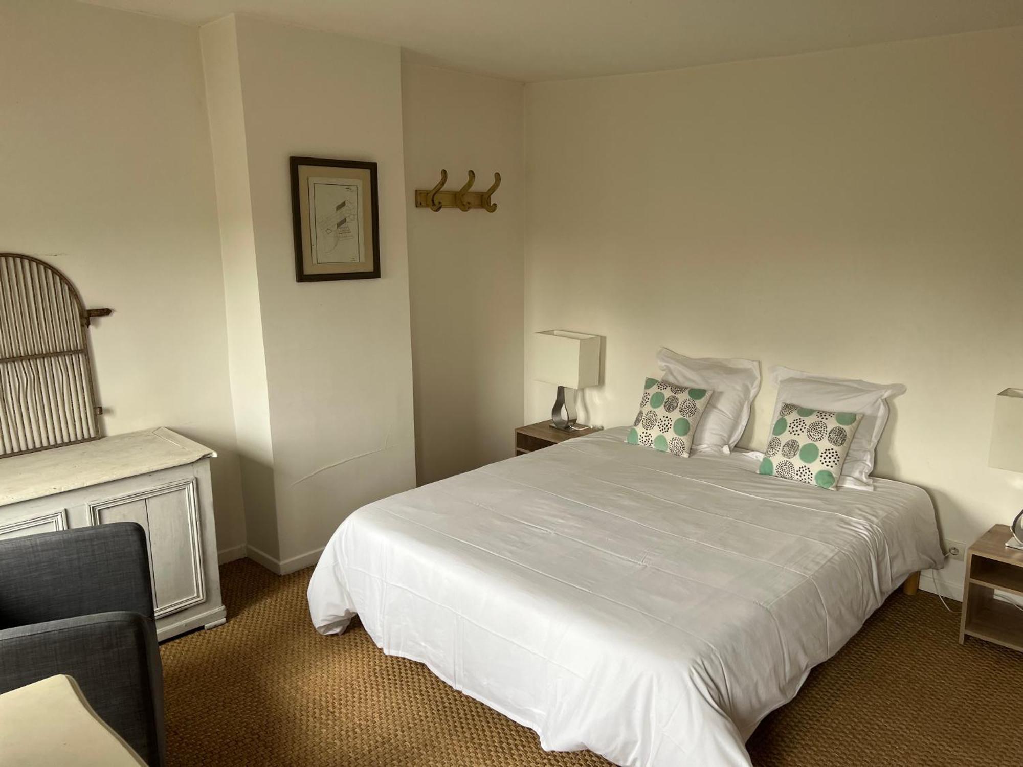 Bed and Breakfast Le Moulin De Corneil Mezilles Экстерьер фото
